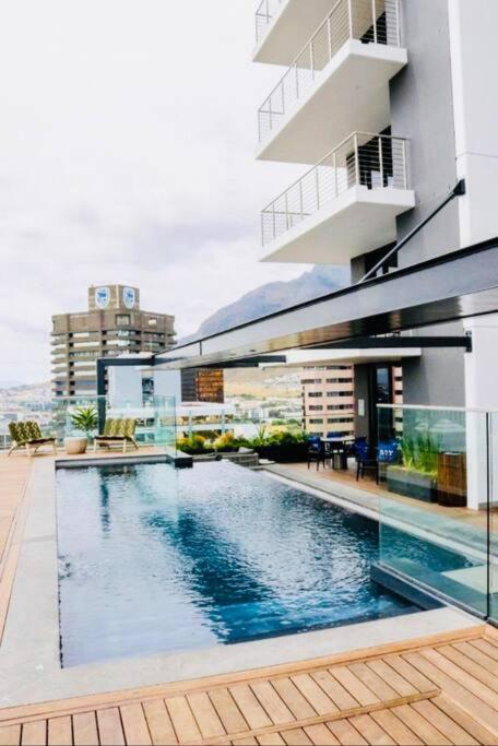 Skyline Views Stylish Studio With Pool, Parking No Load Shedding Cape Town Exterior photo